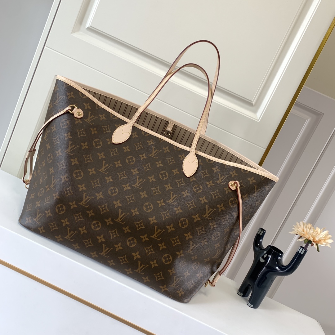 Louis Vuitton Shopping Bags